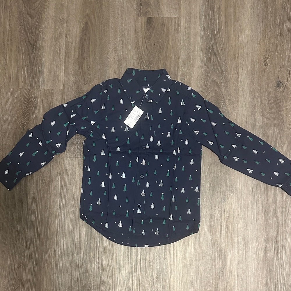 Boys Navy Christmas Shirt size 5/6